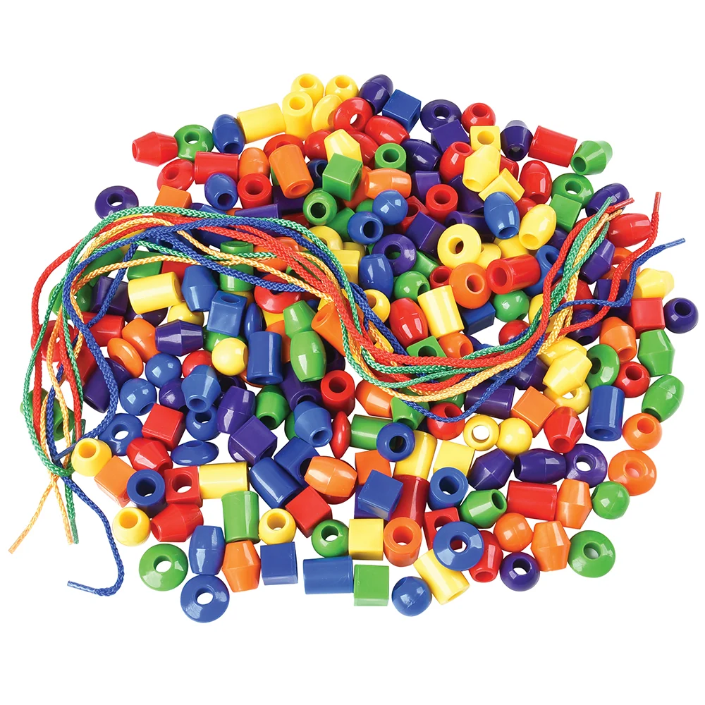 250 Jumbo Plastic Beads with 5 Tipped Lacing Cords - Image 2
