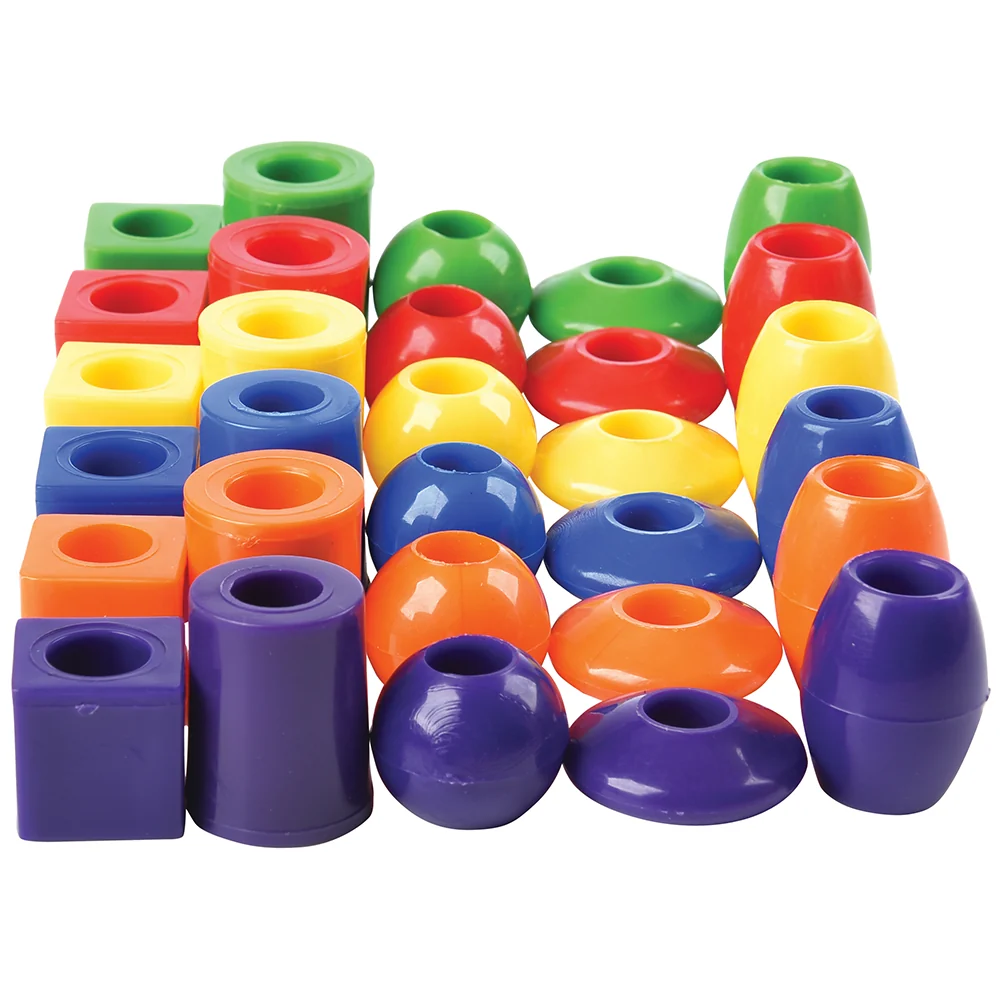 250 Jumbo Plastic Beads with 5 Tipped Lacing Cords - Image 5