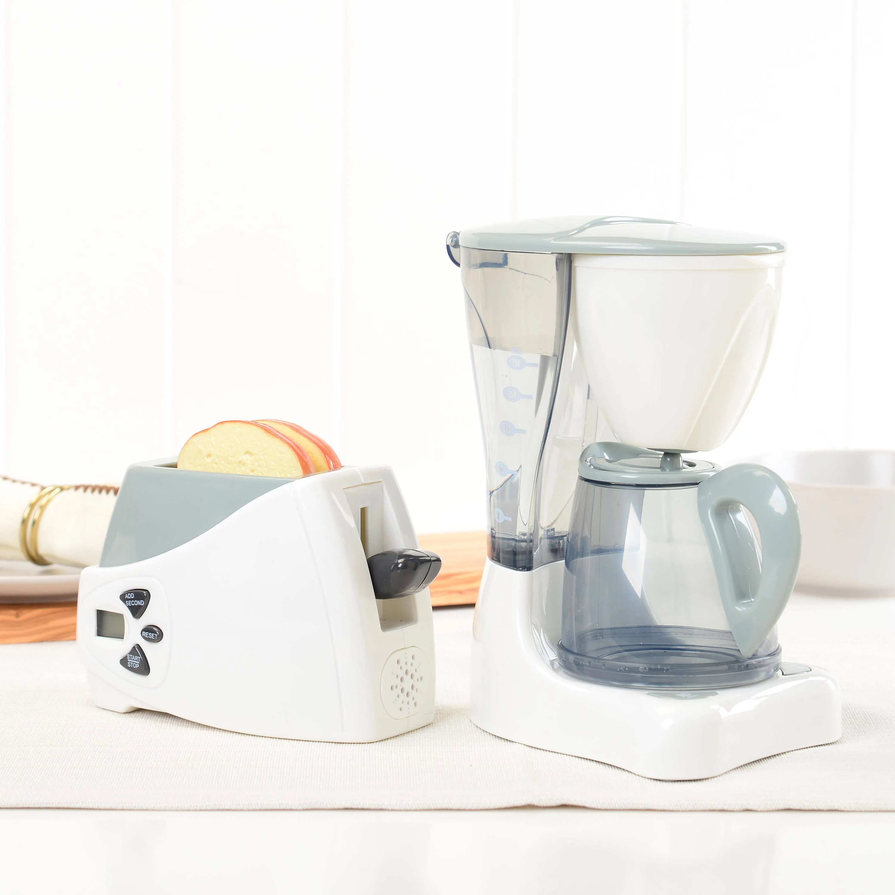Action-Fun Appliances | Realistic Toy Mixer, Blender, Coffee Maker & Toaster - Image 6