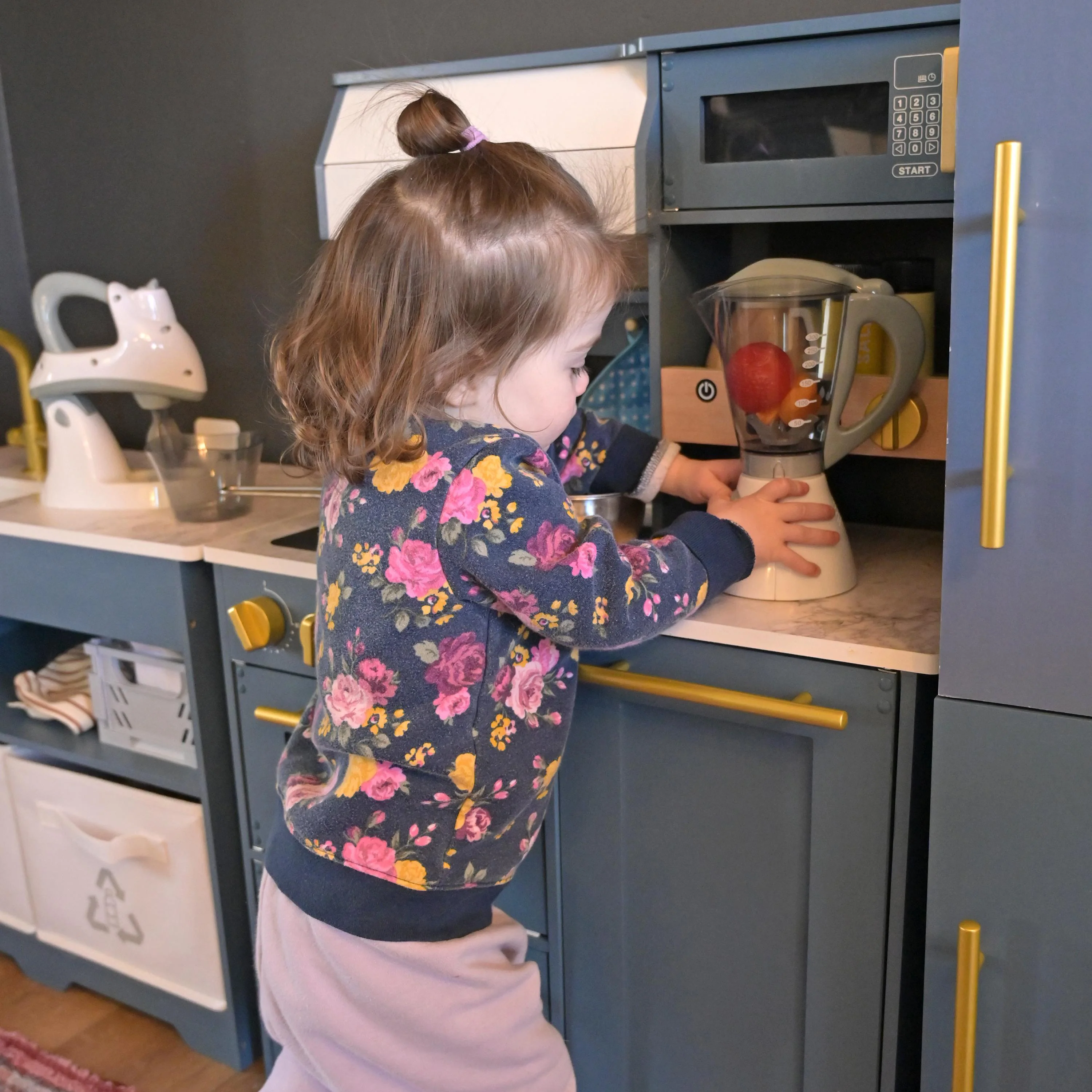 Action-Fun Appliances | Realistic Toy Mixer, Blender, Coffee Maker & Toaster - Image 9