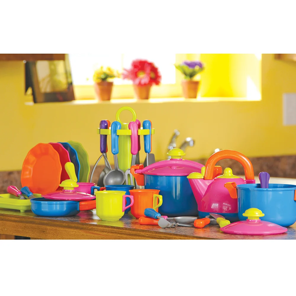 Color-Fun Play Dishes & Cookware Set – 39 Pieces - Image 12