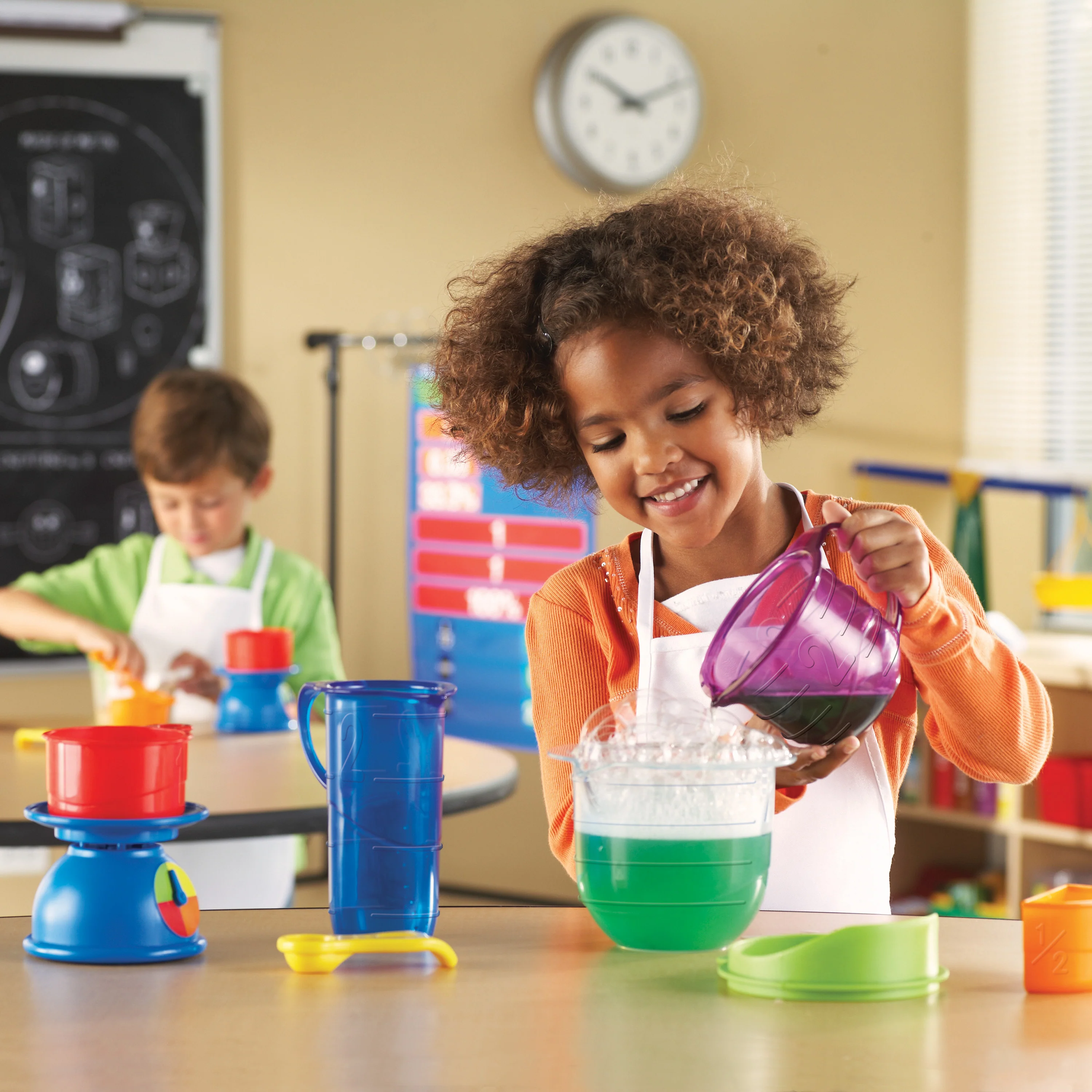 Early Science Exploration Set | Hands-On STEM Learning Tools with Beakers, Droppers & Measuring Cups - Image 7