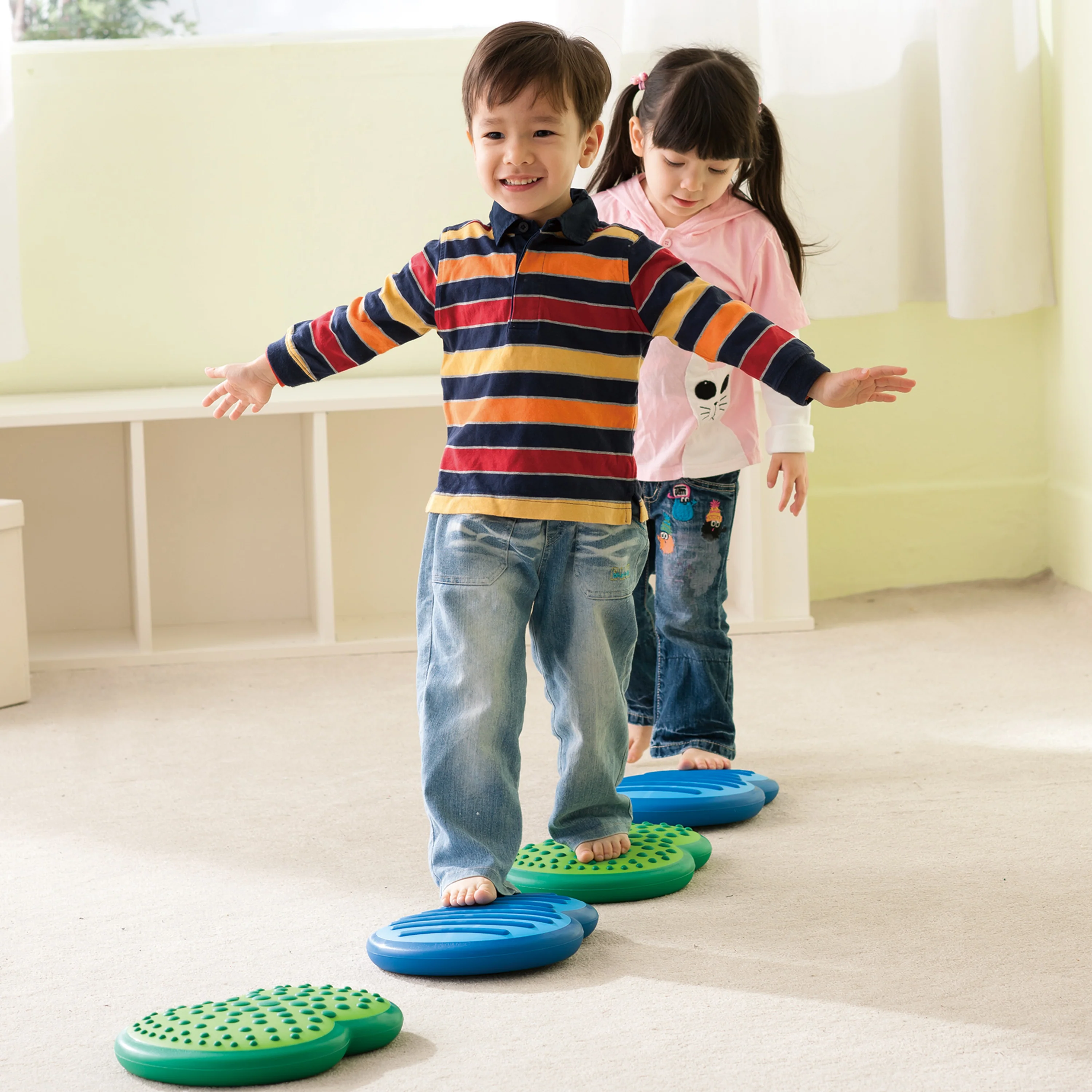 Inflatable Balance Stepping Clouds | Portable Balance Path Set with Textured Sensory Surfaces