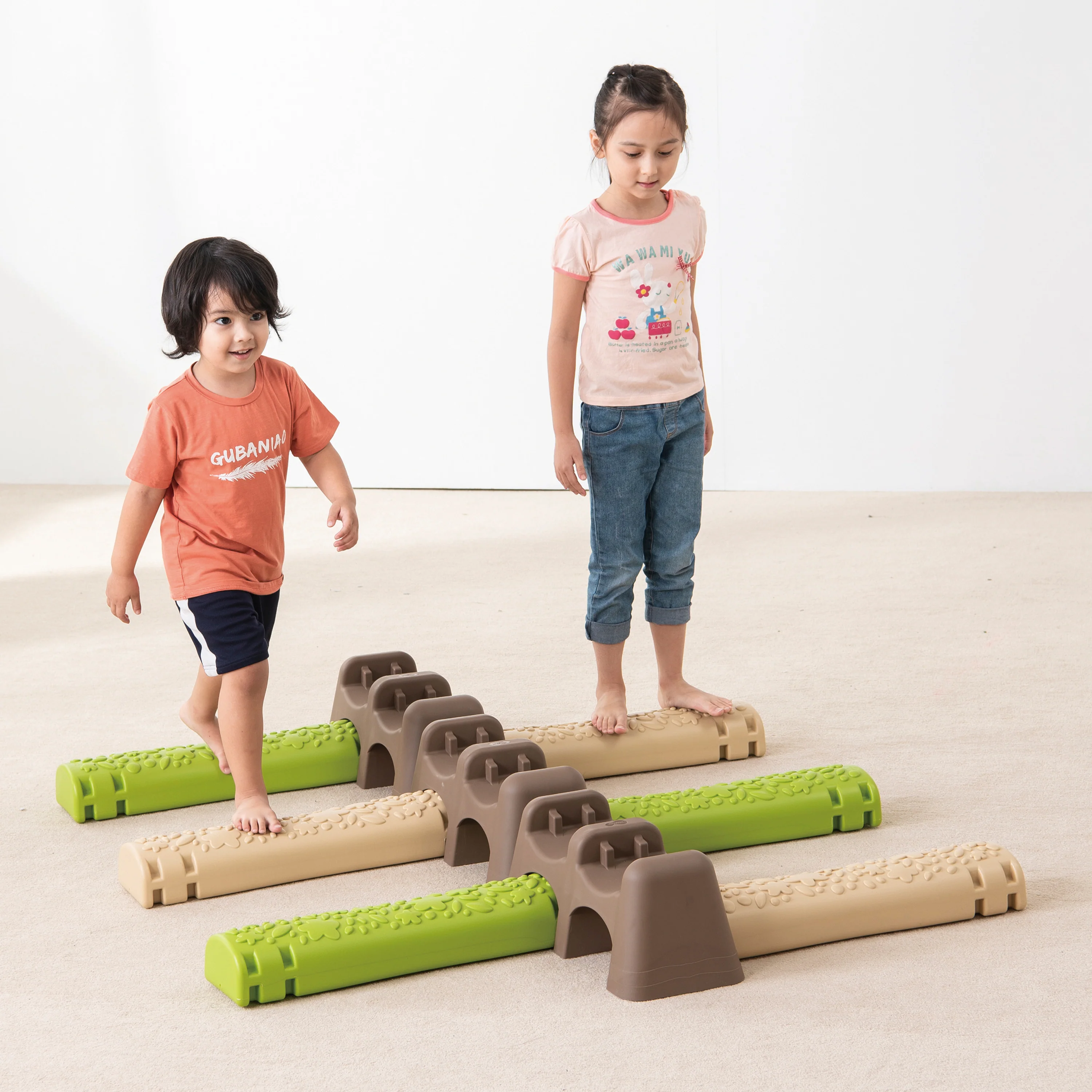 Jungle Trail Balance Logs & Bases | Gross Motor Balance Path Set with Textured Logs & Sturdy Stepping Bases