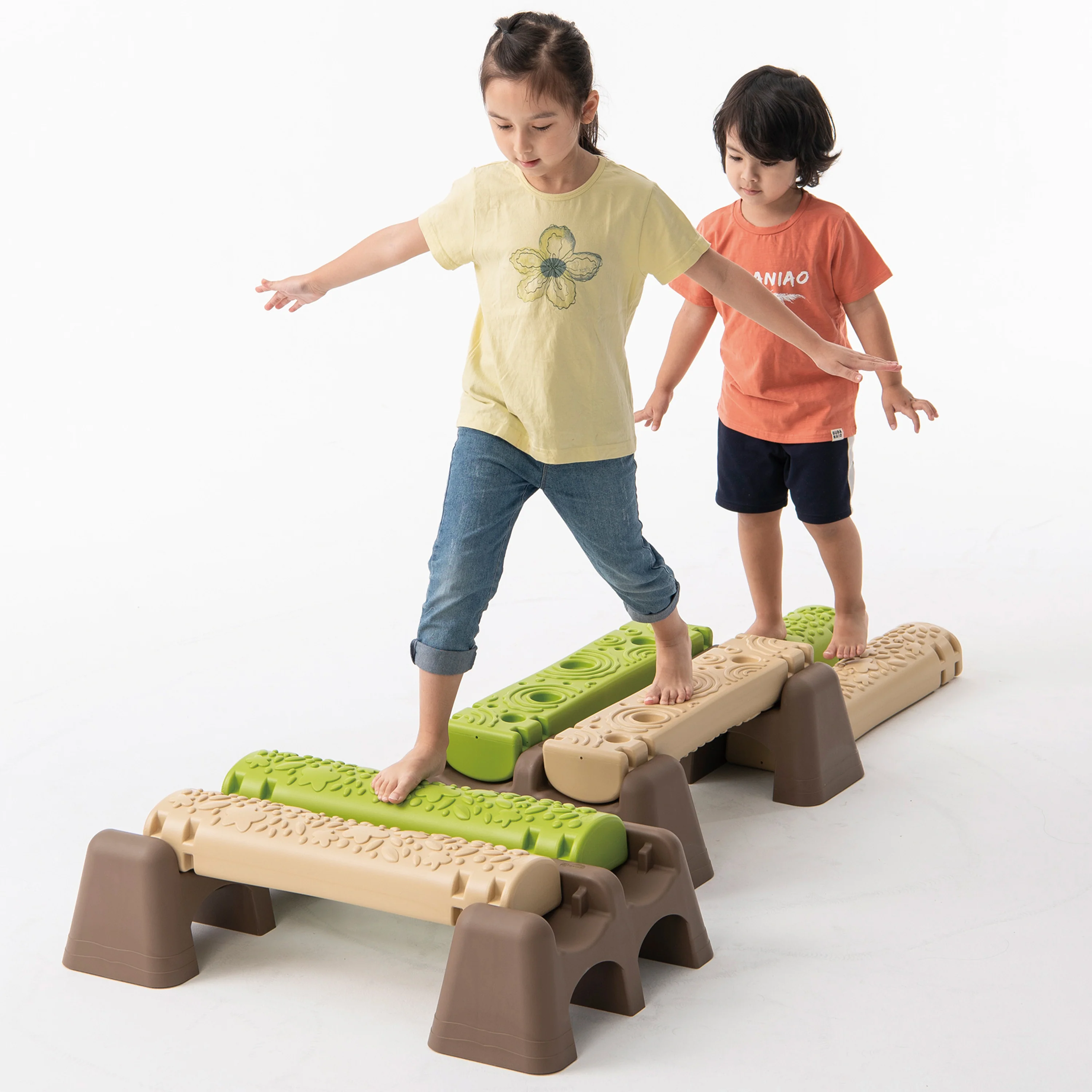 Jungle Trail Balance Logs & Bases | Gross Motor Balance Path Set with Textured Logs & Sturdy Stepping Bases - Image 13