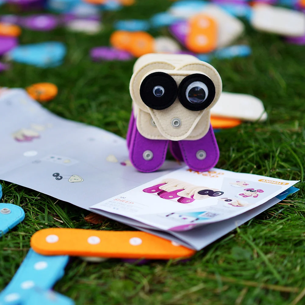 Knop Knop Classroom Felt Building Kit - Image 7