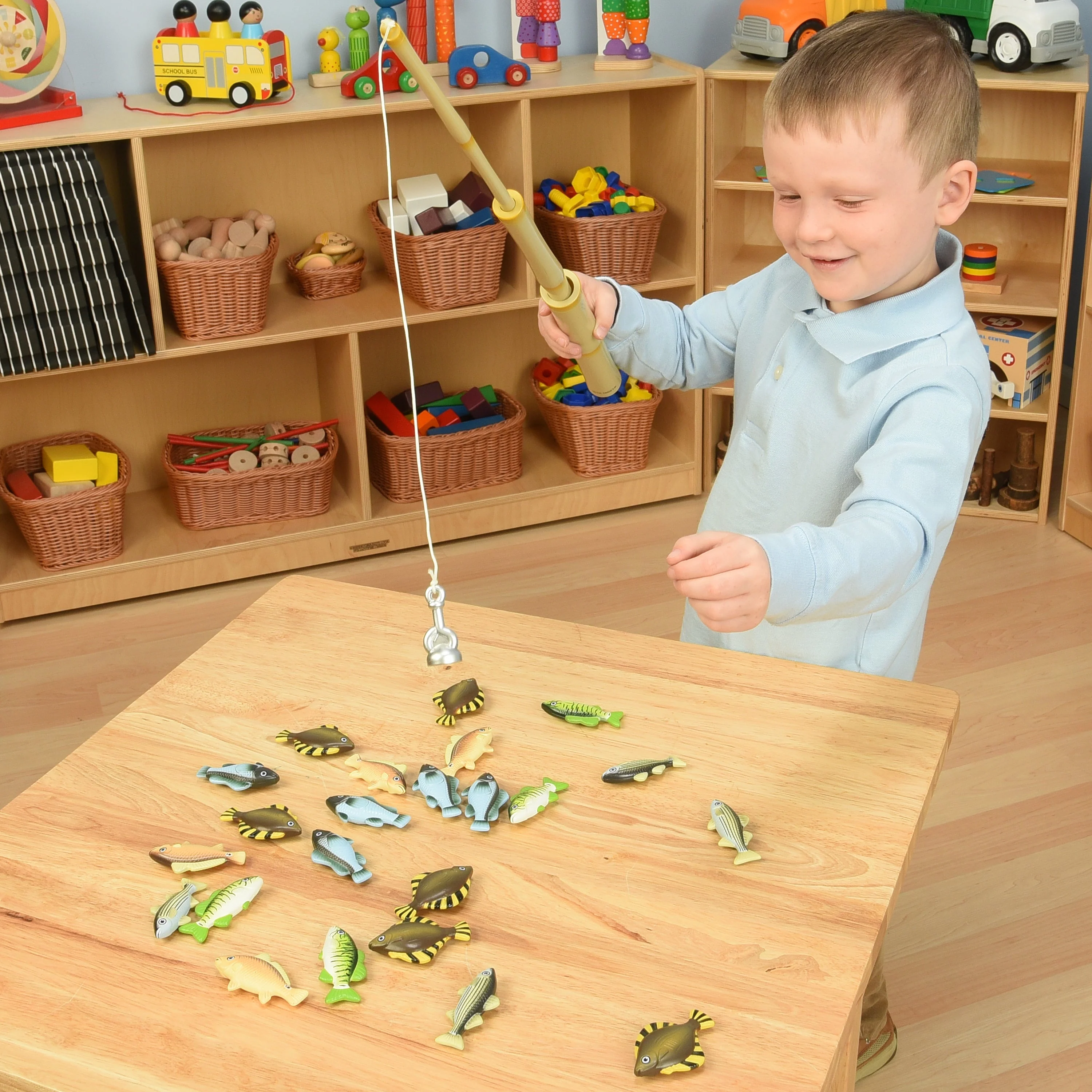 Magnetic Fishing Set | Educational Fishing Game with 4 Magnetic Poles & 24 Floating Fish - Image 6