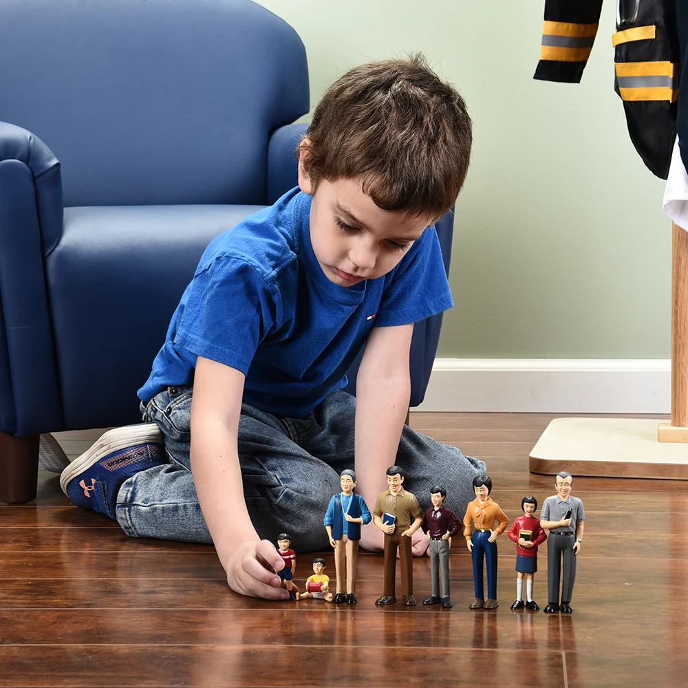 Asian Pretend Play Vinyl Family Figurines | 8 Piece Set - Image 16