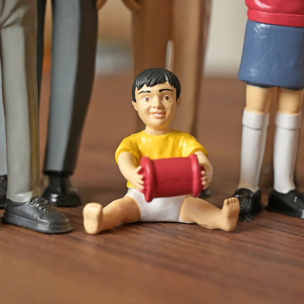 Asian Pretend Play Vinyl Family Figurines | 8 Piece Set - Image 9