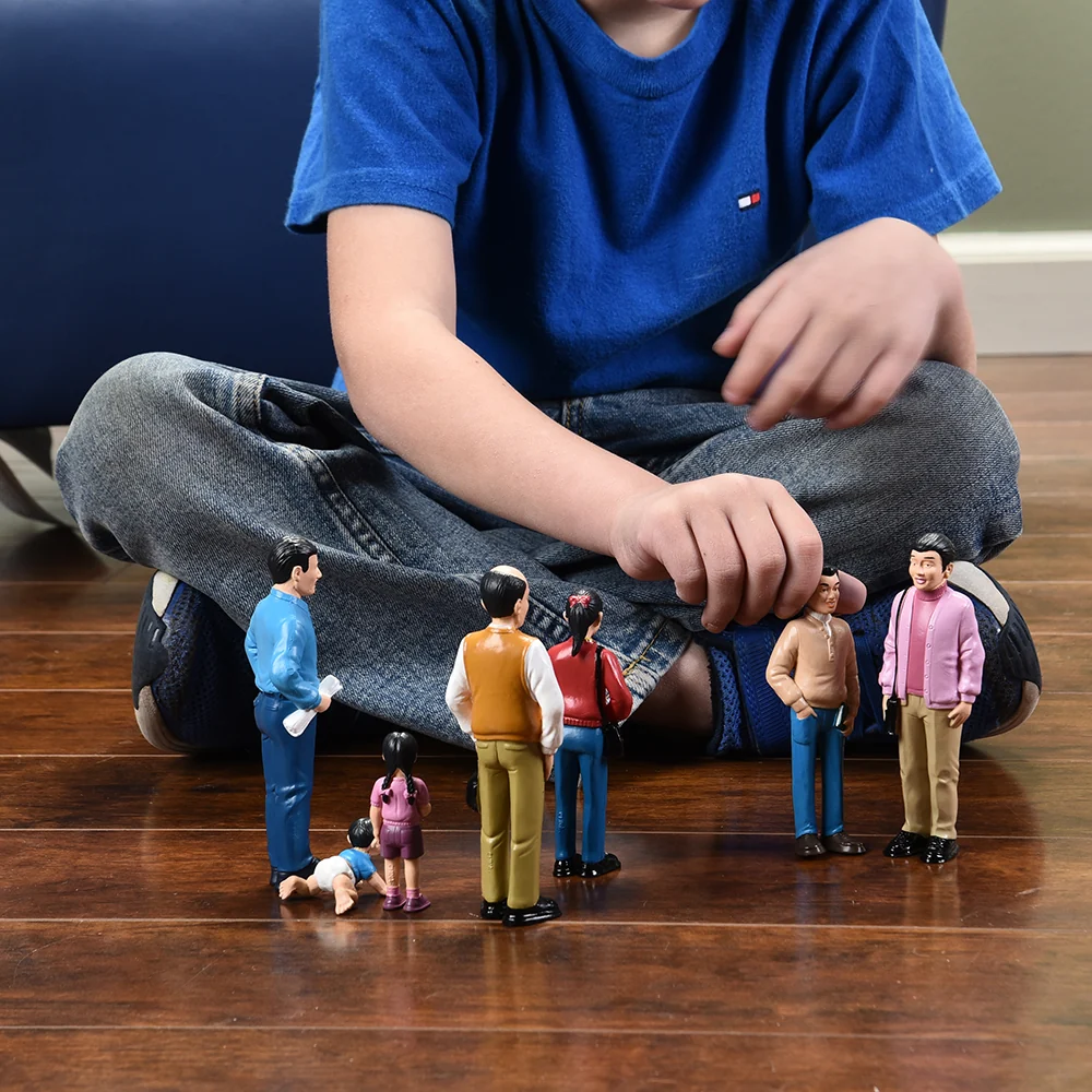 Hispanic Pretend Play Vinyl Family Figurines | 8 Piece Set - Image 5