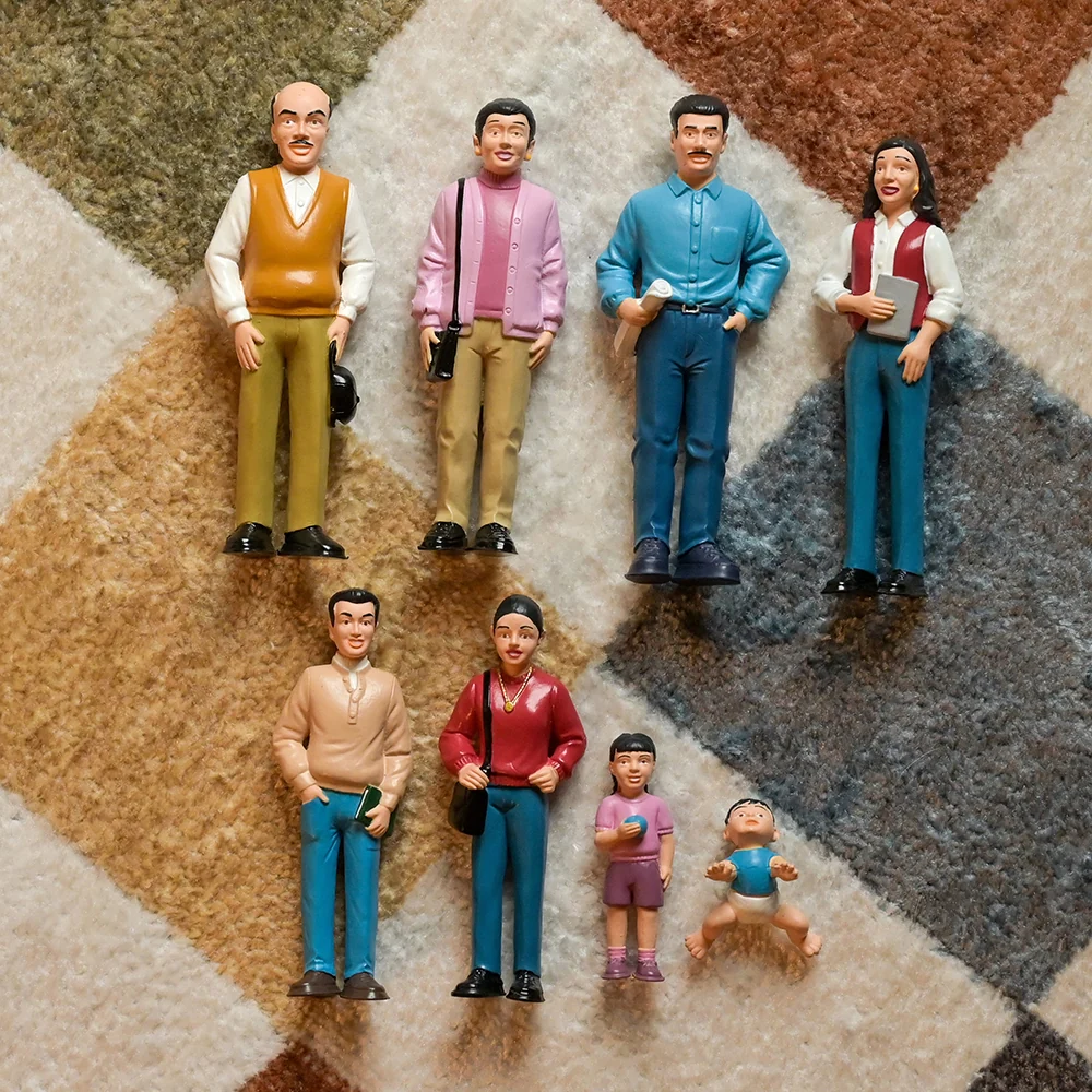 Hispanic Pretend Play Vinyl Family Figurines | 8 Piece Set - Image 6