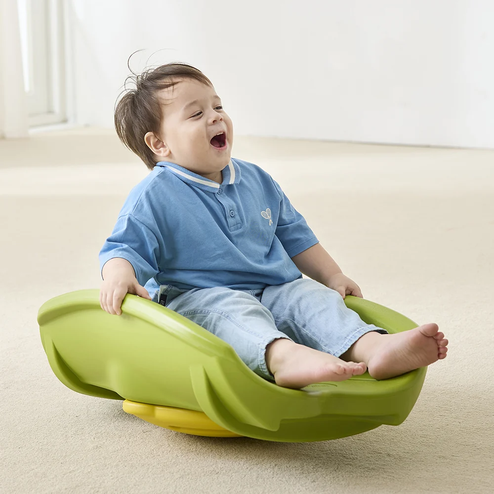 Rocking Leaf Boat: Safe & Fun Rocker for Toddlers - Image 4