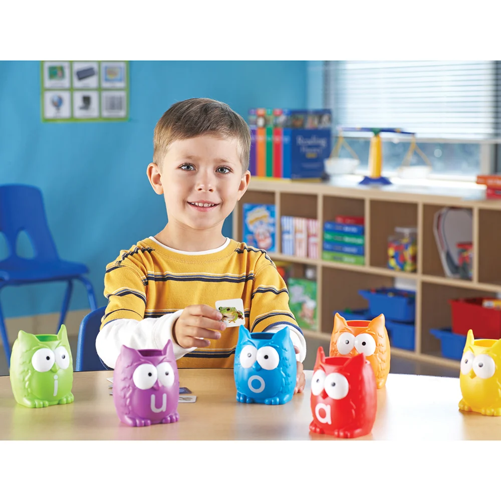 Vowel Owls™ Sorting Set - Image 3