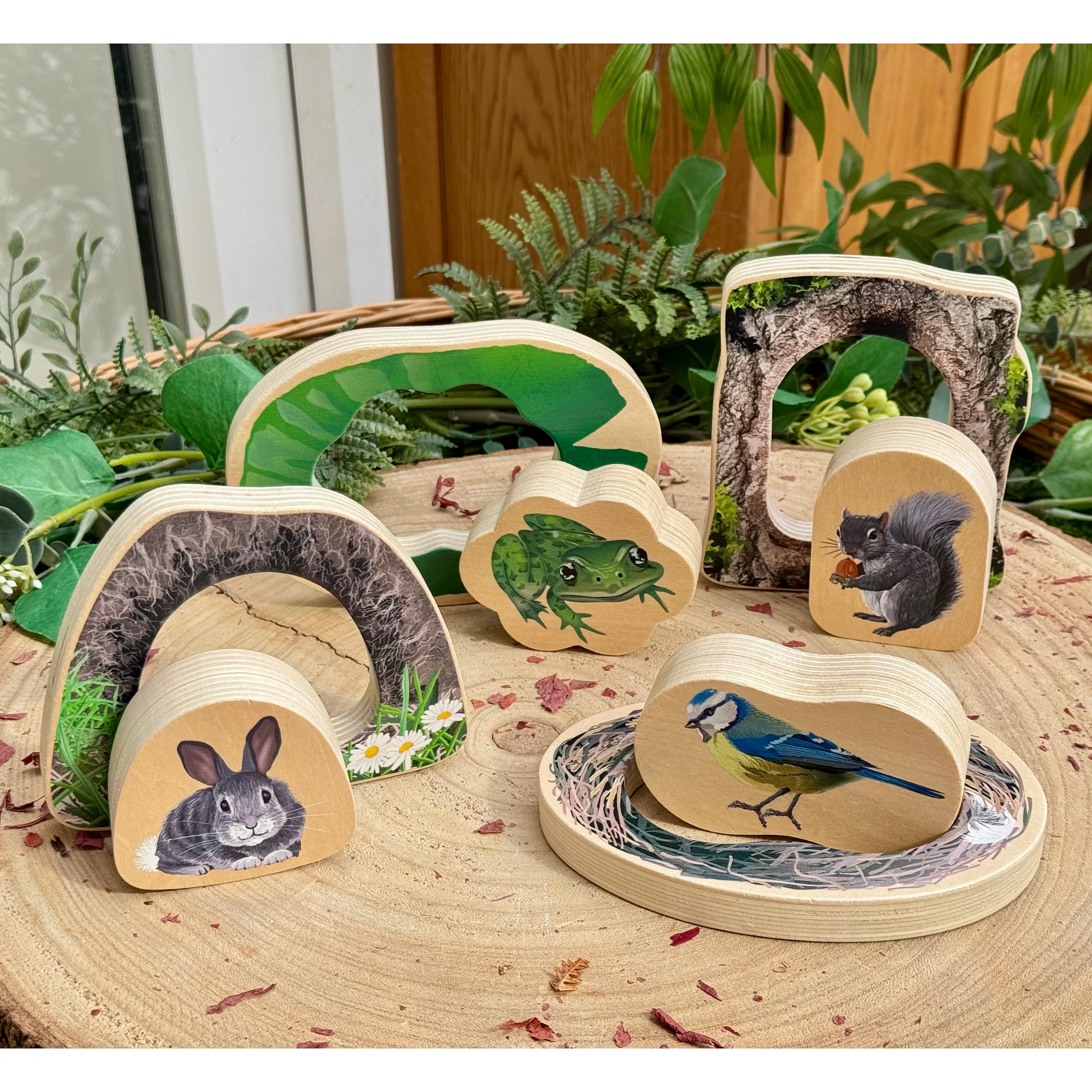 Who’s Hiding Woodland Animals Wooden Puzzle Set | Double-Sided Toddler Puzzle with Hidden Animals & Habitat Scenes - Image 11