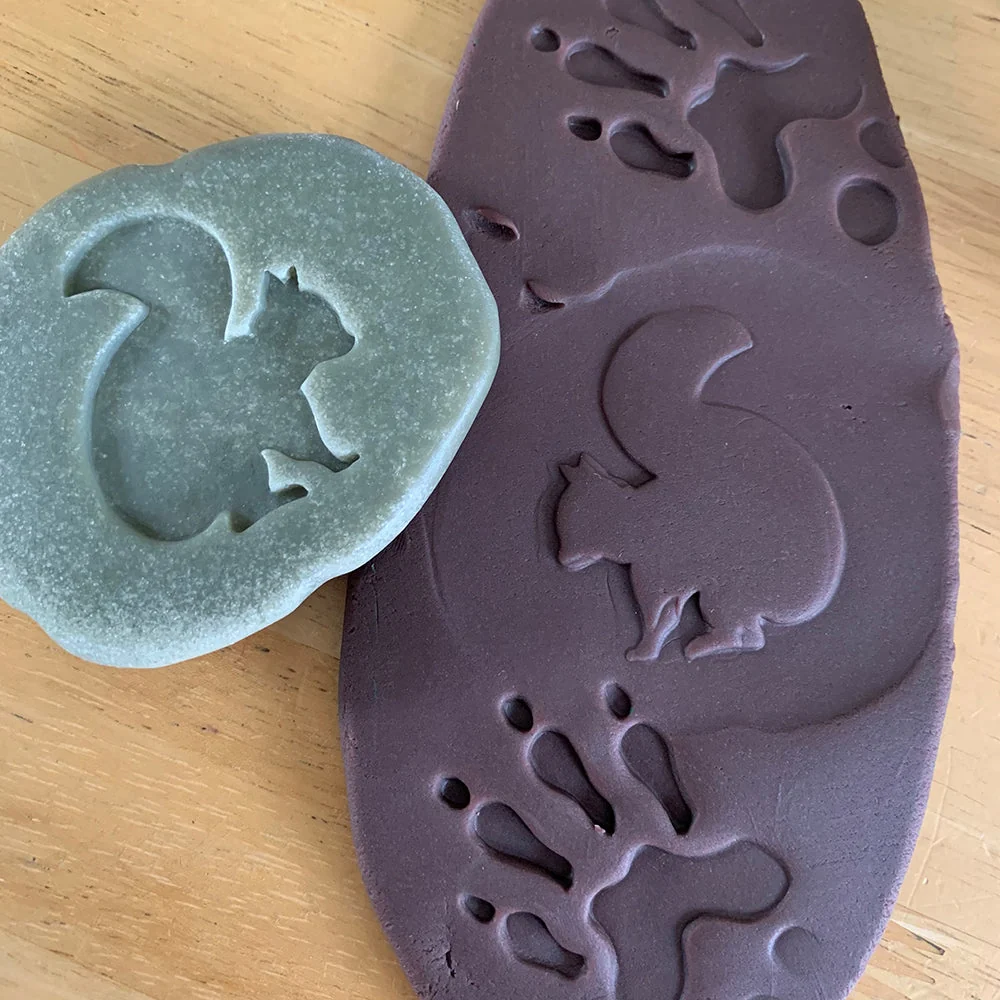 Yellow Door® Let's Investigate Woodland Footprints Double-Sided Animal Stones - Image 10
