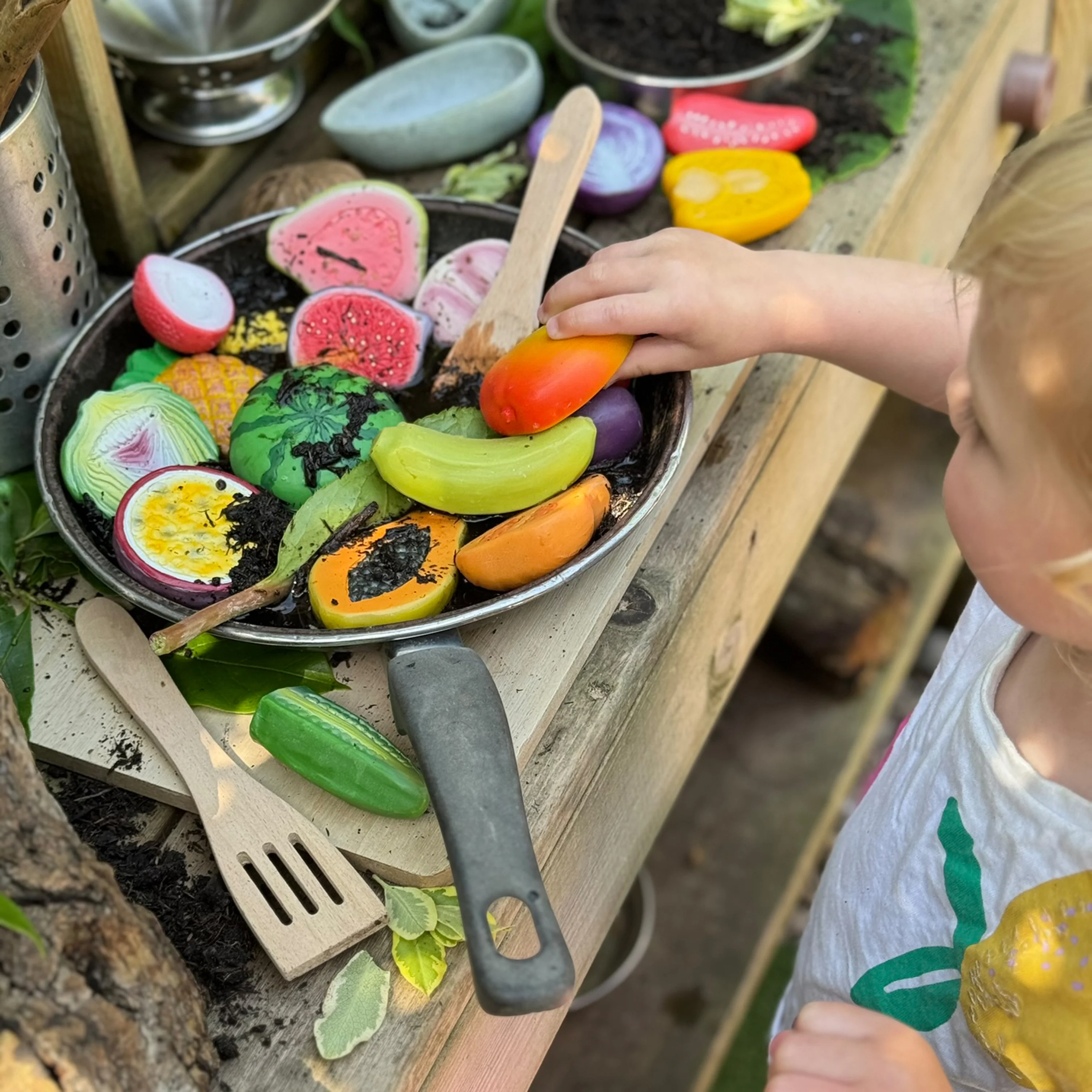 World Kitchen Sensory Play Stones | Global Fruit & Vegetable Tactile Play Set - Image 11