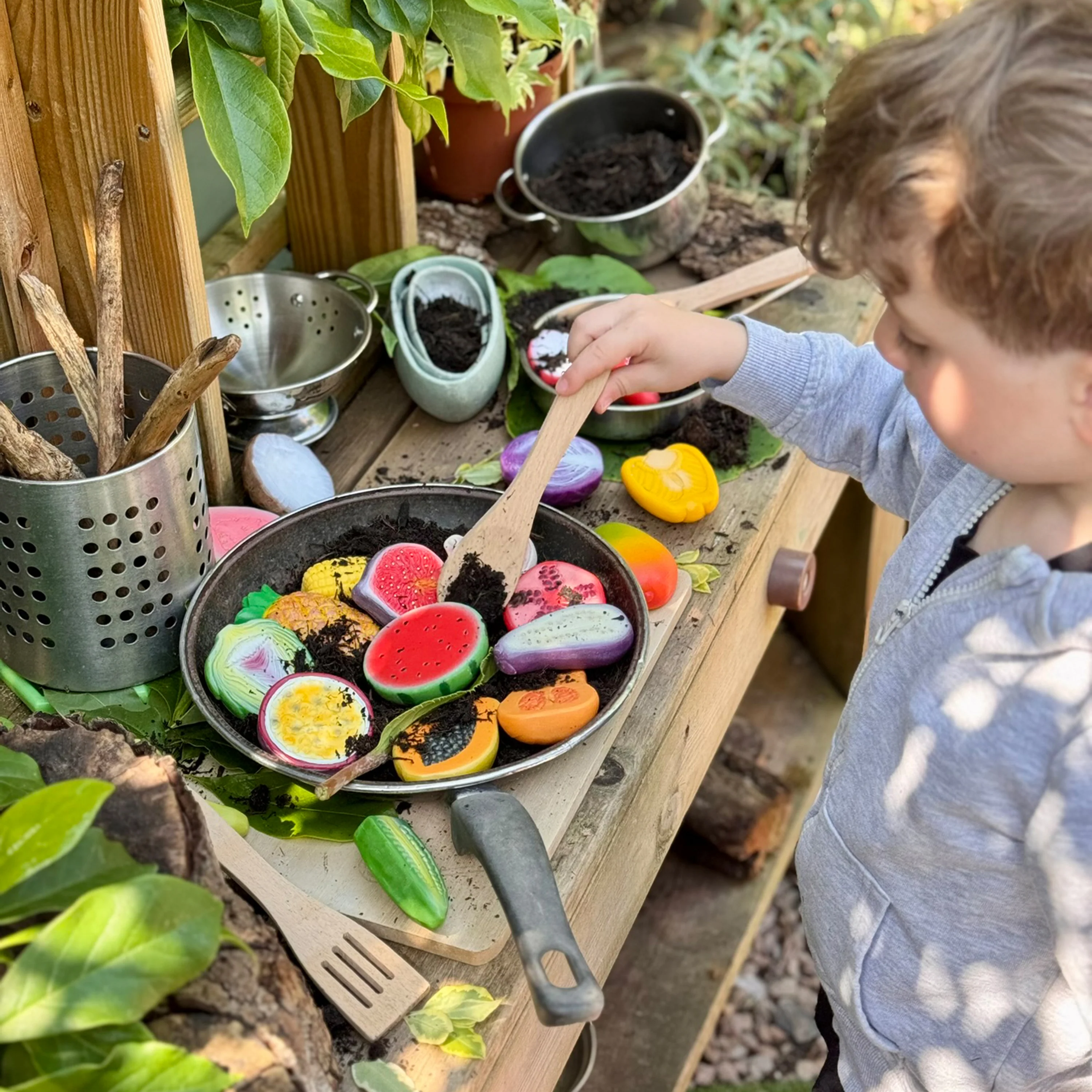 World Kitchen Sensory Play Stones | Global Fruit & Vegetable Tactile Play Set - Image 8